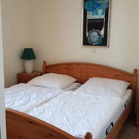 Apartment sailor