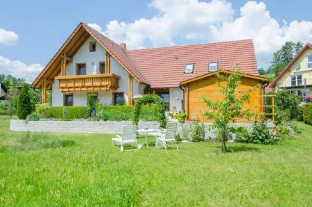 Enjoy a quiet, relaxing vacation in the beautiful Franconian countryside Отели в г. Верхняя Франкония