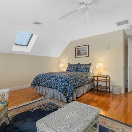 Chatham-Walk to Town/Beach-Multi Family Friendly