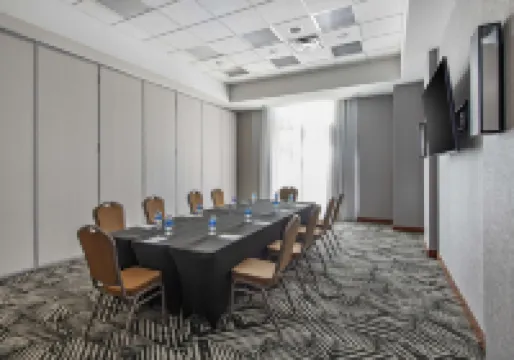 ไฮแอท เพลส ริเวอร์ไซด์ ดาวน์ทาวน์