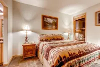 Experience Peak 9 charm, just steps away from vibrant Main Street Hotels in Warriors Mark