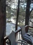 Tree Top - Cozy, Quiet, Tiny 2nd-Story, Private Condo for 1 or 2