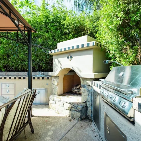 Outdoor Oasis Near Old Town Scottsdale - Heated Pool¹ + Spa.  Dog Friendly!