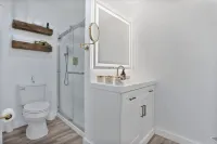 The Temple & Glamping + Hot Tub, 15 Min Away from MCO, 25 min from Theme Parks