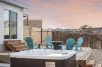 Luxurious Renovated Home with New Hot Tub: By Stadium, Expo Center, and Skiing.
