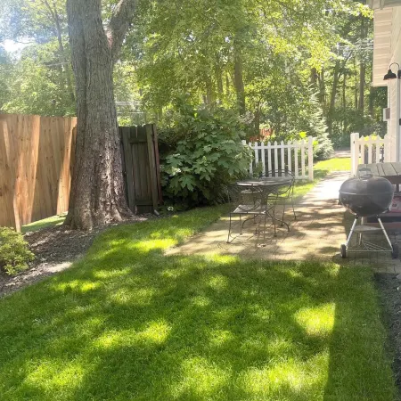 1 bed/1 bath, 1.5 blocks to beach/town, dog friendly, fenced yard