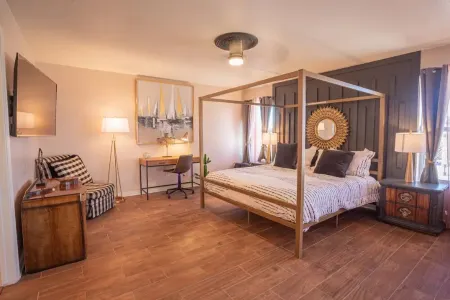 Joshua Tree National Park-Gorgeous Home-HotTub+Game Rm+Views+EV Charger! Отели в г. Туэнтинайн-Палмс