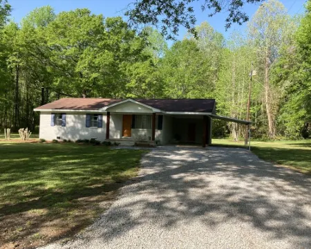 Bougie Residence in a Country Setting Near Enid and Grenada Lake Hotels in Grenada County