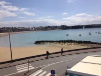 Apartment feet in the water in Erquy breathtaking sea views!