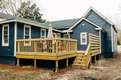 Spacious Downtown Living のホテル