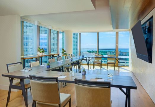 르네상스 호놀룰루 호텔 & 스파