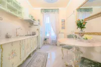 Orange blossom 2 bedrooms - luxury apartments just a step away from the Arena