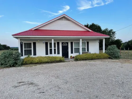 Mama’s House Hotels in Bosque County