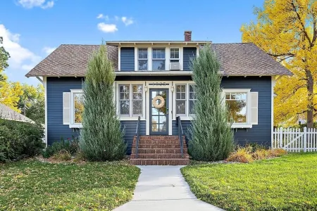 Vintage Modern near Downtown - Arcade Machine Отели рядом с достопримечательностью «Южная Дакота Скул оф Майнс & Текнолоджи»