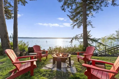 Stunning Waterfront Beach House Hotels near Seattle Premium Outlets