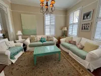 Pamela's Paradise! East End Historical Home