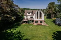 FallWater - 5BR Lakehouse, WtrFrnt, Ht Tub, F/pit. Close to Ski and Golf!
