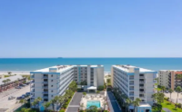 Best direct ocean view! Newly renovated condo w/ pool