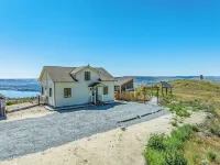 CloudDrift Villa - Romantic MountainTop Getaway with Spa, Sauna and Amazing View Hotels in 