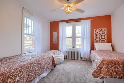 Scandi-Boho Chic Small Town Getaway - Private Yard Hotels in der Nähe von Ephrata Linear Park