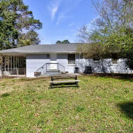 Lovely Modern 3 Bedroom bungalow l 3 King size beds