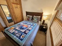 Peaceful Lake House Cabin 2, Kayaks Provided Free, Direct Water Access! Hotels in Daviess County