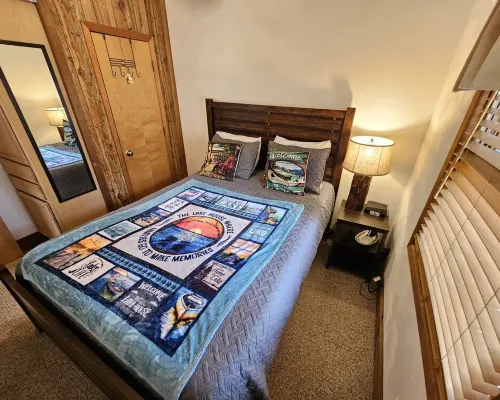 Peaceful Lake House Cabin 2, Kayaks Provided Free, Direct Water Access! Hotels in Barr Township