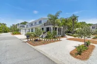 Charming Studio Loft S / Steps to Beach & Dining