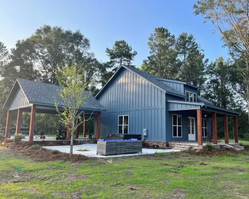 2-Bedroom Cabin Overlooking a Private Lake with Dock and Kayaks Hotels in Covington County