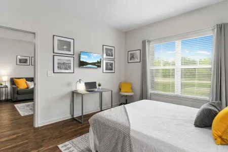 Peaceful Extended Stay - Pool & Gym