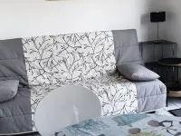 Beautiful newly furnished beachfront apartment Hotels in Guidel