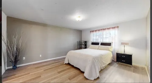 Entire house in a quiet neighbourhood