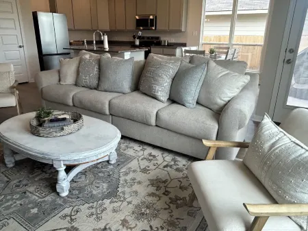 New!! Howdy Haus 5 Miles from Kyle Field! Cozy 4-Bedroom House Отели рядом с достопримечательностью «Лейк Брайан»