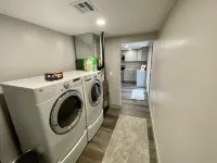 Cheerful 3-bedroom home w/free parking on premises