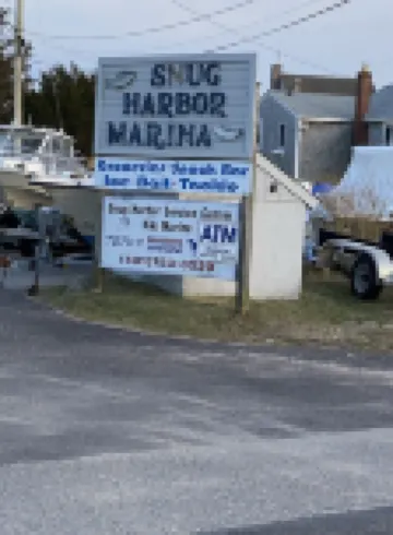 Adorable  Snug Harbor Cozy Cottage,Minutes to the beach(pet friendly)