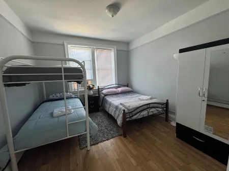 Just 20 Minutes from Manhattan NYC Отели рядом с достопримечательностью «Запад Нью Йорк Паркс Департмент»