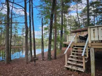 Beautiful family friendly 4 bedroom Resort Chalet with Fireplace