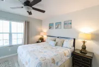Luxury Beach House, Private Salt Pool. Walk to the Private Beach
