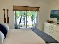 Charming Lake Hartwell Lakefront Home Hotels in Gumlog