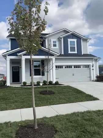 Cozy and Spacious home near Ruoff, Grand Park, Conner Prairie & Clay Terrace