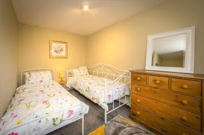 Granville Heights - welcoming 3-bed family home