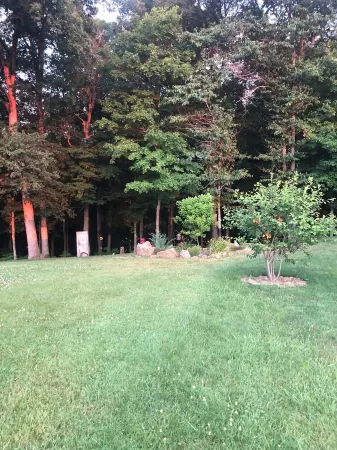 Two Furnished Cabins Minutes from Patoka Lake and French Lick. Book 1 or 2