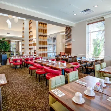 Hilton Garden Inn Tampa Ybor Historic District Отели рядом с достопримечательностью «Зоопарк Лоури»