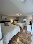 Cozy Lakefront Cottage - Gorgeous Views of Lake Huron! - 4-Star