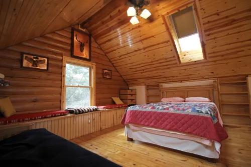 🌲 Cabin in Texas Hill Country, Canyon Lake TexasWINTER TEXANS WELCOME!