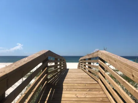 Beautiful Beachfront Haven!