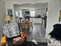 Peaceful, Cozy 2-bedroom apartment in Trinidad with WiFi,  great music.