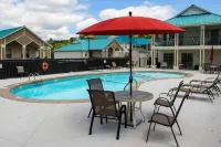 Emerald Bay Condo On-Site Marina Boating, Golf, WiFi, 2 pools, 4 Flatscreen TVs - Swimmingpools