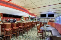 La Quinta Inn & Suites by Wyndham Stamford / New York City - Baarit