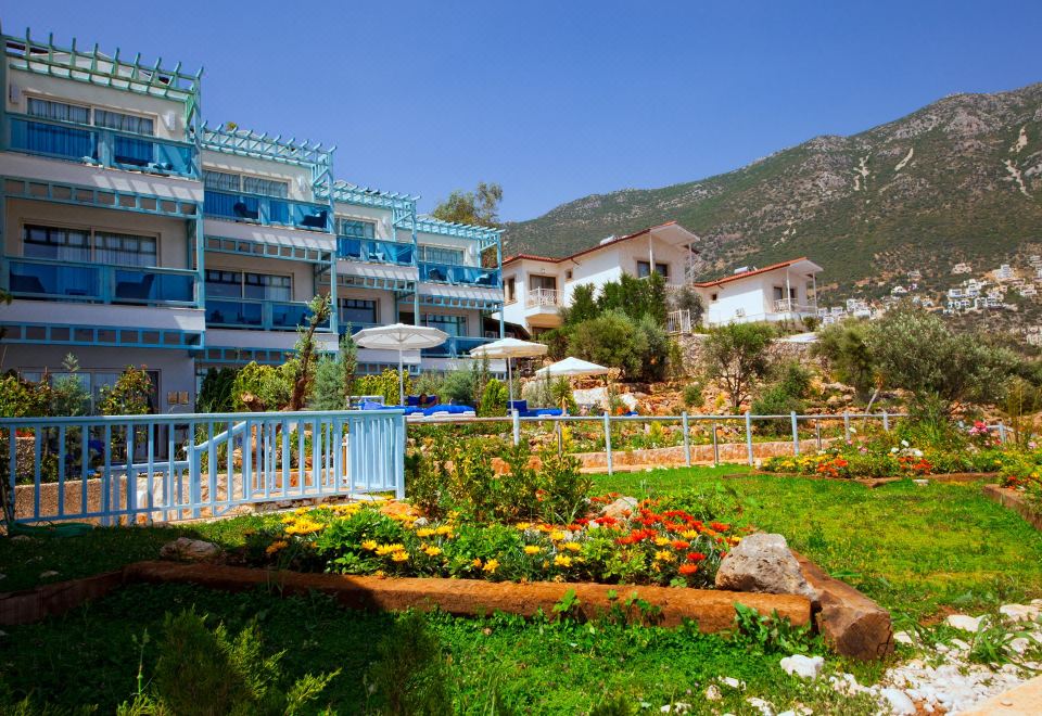 Hotel Asfiya Sea View Hotel, Exterior, Garden